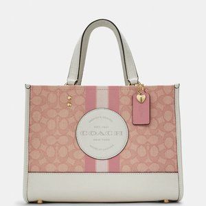 💘 Coach Dempsey Carryall In Signature Jacquard With Patch & Heart Charm
